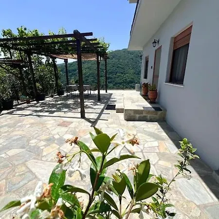 Alexias Сasa de vacaciones Tsagkarada