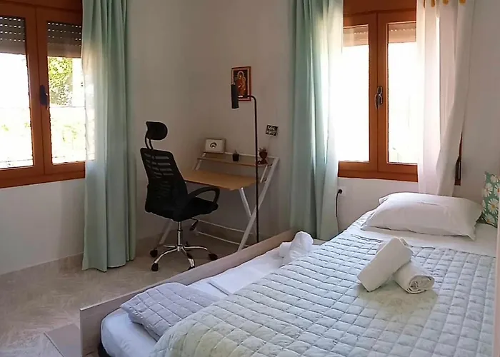 בית נופש Alexias טסגרדה